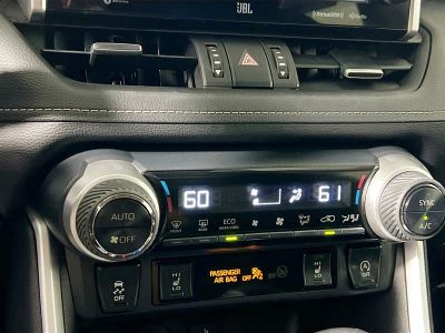 2022 Toyota RAV4 — photo 23 view