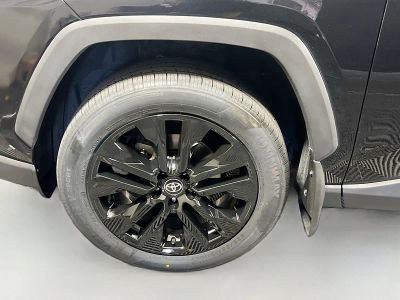 2022 Toyota RAV4 — photo 11 view