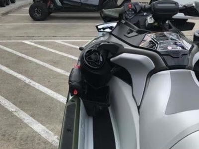 2025 Sea-Doo FishPro Apex 300 - Photo 14