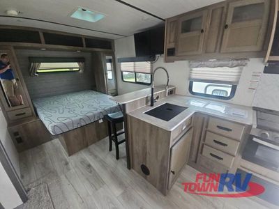 2022 Forest River RV Surveyor Legend - Photo 7