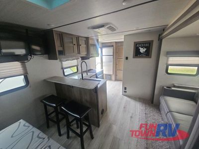 2022 Forest River RV Surveyor Legend - Photo 8