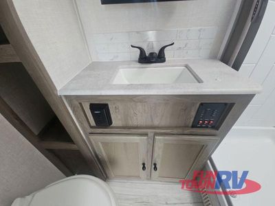 2022 Forest River RV Surveyor Legend - Photo 33