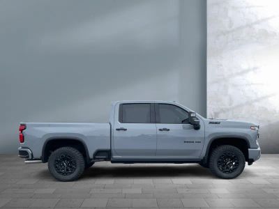 2024 Chevrolet Silverado 2500HD — photo 7 view