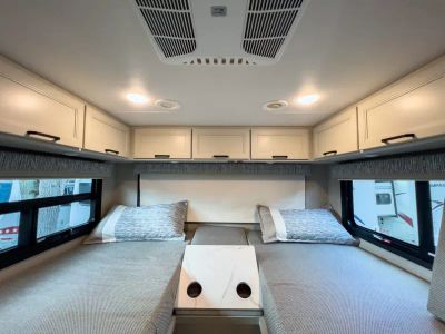 2027 Thor Motor Coach OMNI TRAIL — photo 15 view