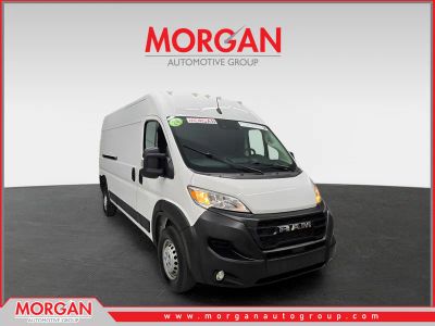 2024 Ram ProMaster Cargo Van Tradesman in Bright White Clearcoat — front three-quarter view