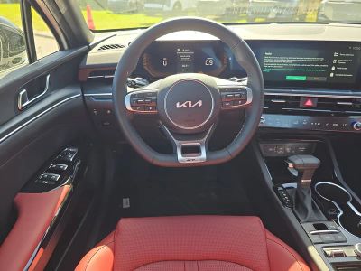 2026 Kia K5 — photo 12 view