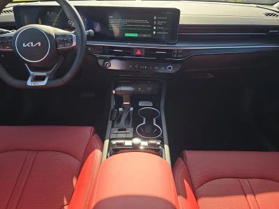 2026 Kia K5 — photo 13 view