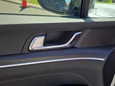 2026 Kia K5 — photo 17 view