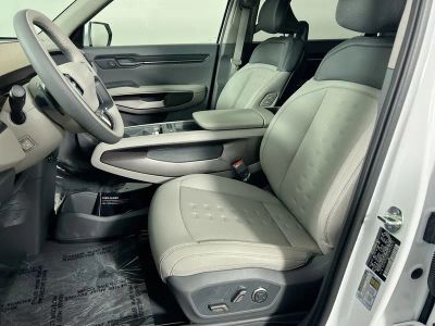 2026 Kia EV9 — photo 12 view