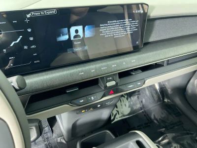 2026 Kia EV9 — photo 25 view
