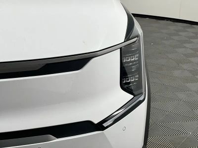 2026 Kia EV9 — photo 9 view