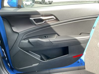 2026 Kia Sportage — photo 9 view