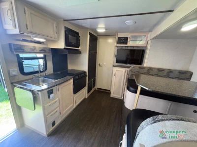 2018 Winnebago Micro Minnie - Photo 9
