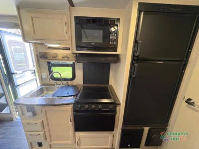 2018 Winnebago Micro Minnie - Photo 23