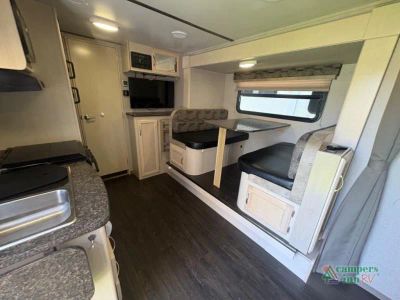 2018 Winnebago Micro Minnie - Photo 8