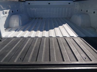 2025 Chevrolet Silverado 1500 — photo 11 view