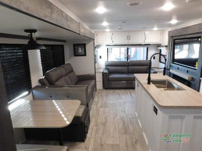 2025 Venture RV Sienna - Photo 15