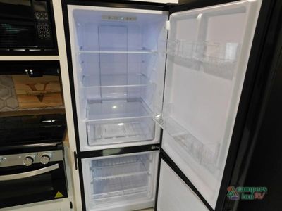 2025 Venture RV Sienna - Photo 39