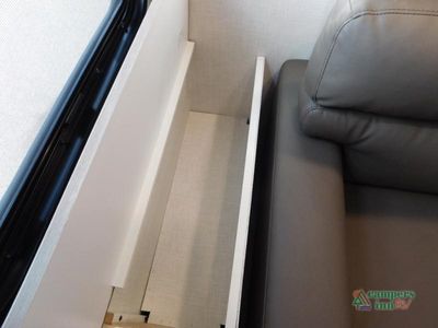 2025 Venture RV Sienna - Photo 24