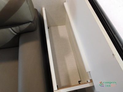 2025 Venture RV Sienna - Photo 25