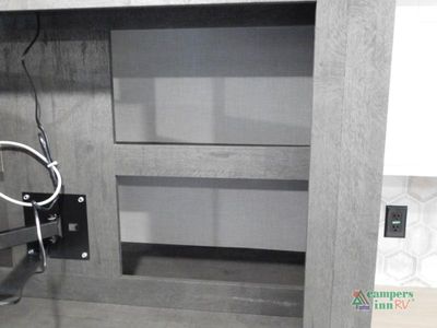 2025 Venture RV Sienna - Photo 28