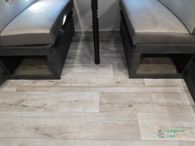 2025 Venture RV Sienna - Photo 19