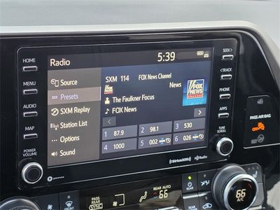 2022 Toyota Highlander Hybrid — photo 20 view