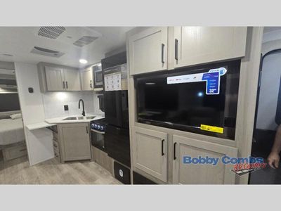 2026 Forest River RV Rockwood Ultra Lite - Photo 11