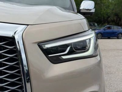 2023 INFINITI QX80 — photo 9 view