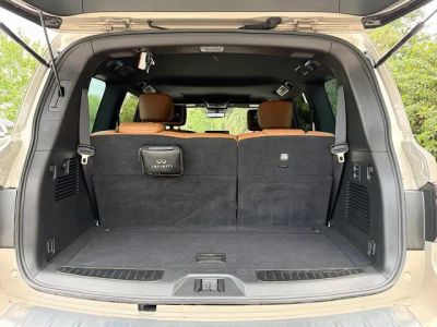 2023 INFINITI QX80 — photo 12 view