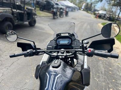 2025 Kawasaki KLR650 Pearl Crystal White/Metallic Carbon Gray ABS - Photo 9