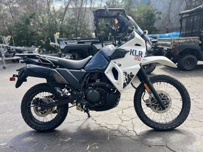 2025 Kawasaki KLR650 Pearl Crystal White/Metallic Carbon Gray ABS - Photo 6