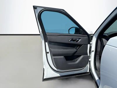 2026 Land Rover Range Rover Velar — photo 21 view