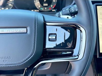 2026 Land Rover Range Rover Velar — photo 38 view
