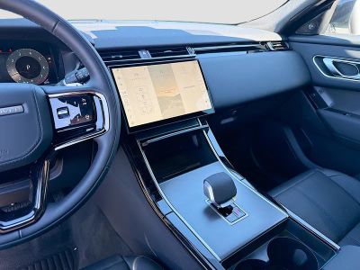 2026 Land Rover Range Rover Velar — photo 27 view