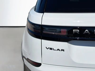2026 Land Rover Range Rover Velar — photo 10 view