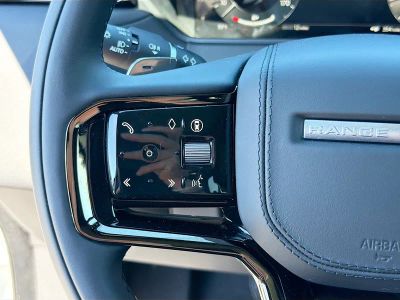 2026 Land Rover Range Rover Velar — photo 37 view