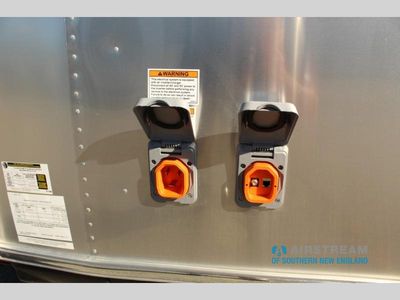 2026 Airstream Caravel - Photo 37