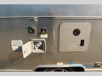 2026 Airstream Caravel - Photo 36