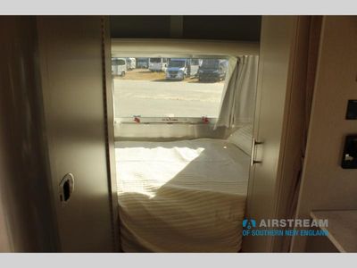 2026 Airstream Caravel - Photo 10
