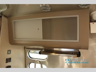 2026 Airstream Caravel - Photo 14
