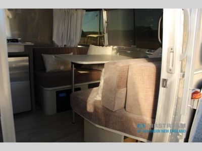 2026 Airstream Caravel - Photo 8