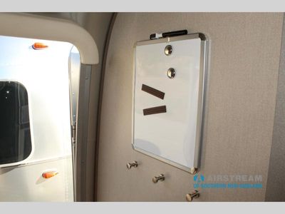 2026 Airstream Caravel - Photo 33