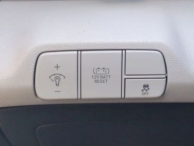 2026 Hyundai ELANTRA HYBRID — photo 28 view
