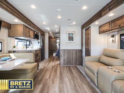 2026 Tiffin Motorhomes Byway - Photo 8