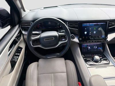 2022 Jeep Grand Wagoneer — photo 18 view