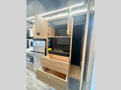 2025 Tiffin Motorhomes Wayfarer — photo 22 view