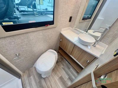 2025 Tiffin Motorhomes Wayfarer — photo 39 view
