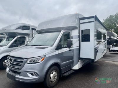2025 Tiffin Motorhomes Wayfarer — rear three-quarter view