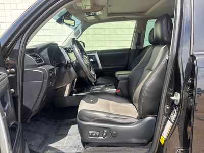 2022 Toyota 4Runner - Photo 3